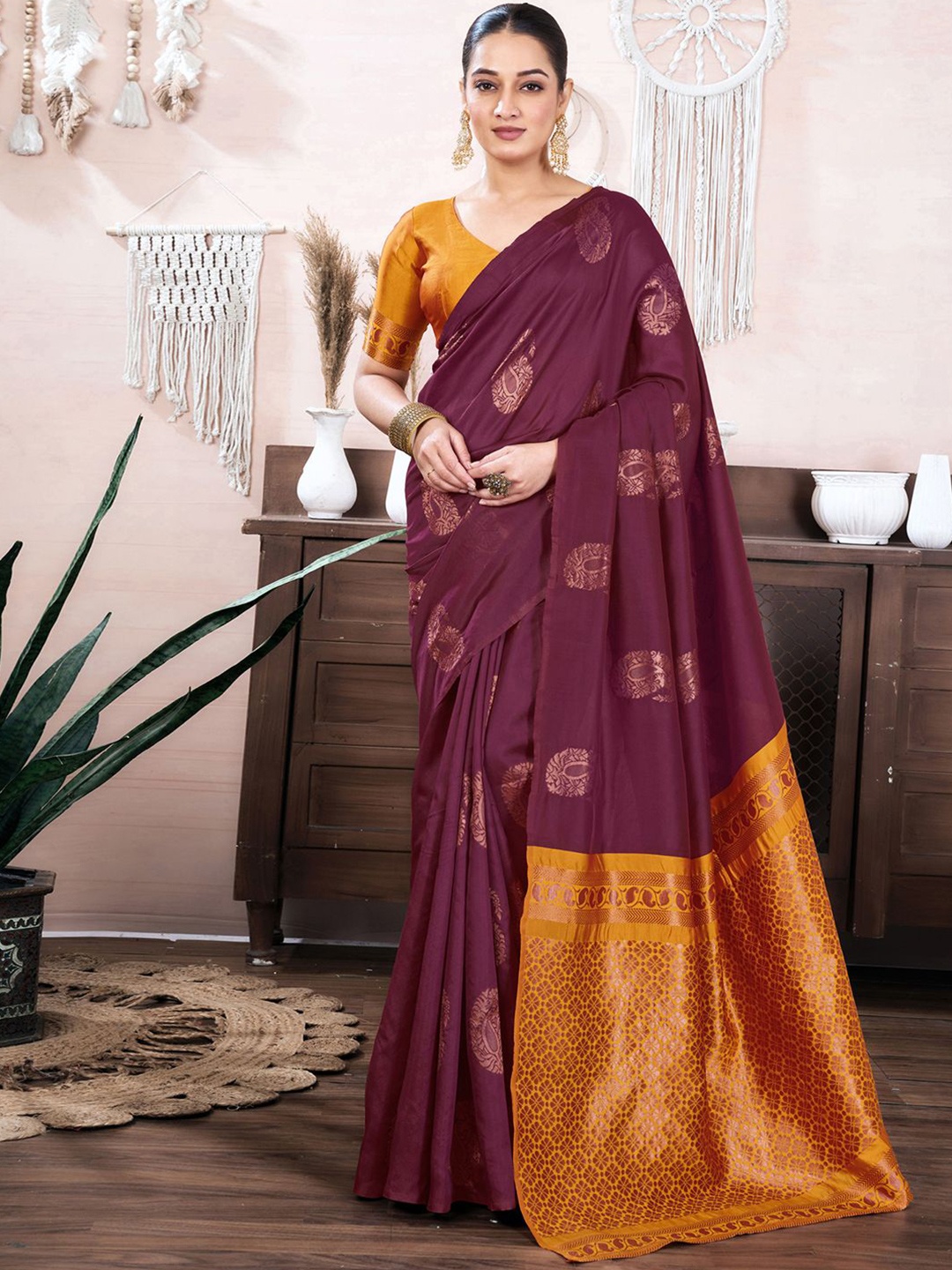 

KALINI Woven Design Zari Silk Blend Banarasi Saree, Magenta