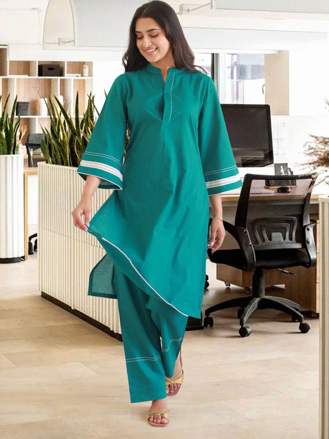 

Ambraee Mandarin Collar Pure Cotton Straight Kurta with Trousers, Teal