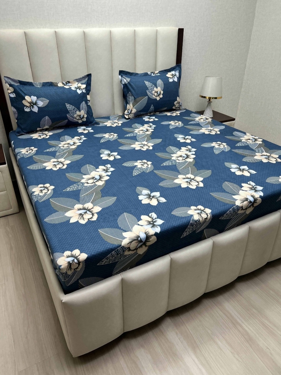 

Pure Decor Amulya Blue Floral Printed Microfiber 330 TC Queen Bedsheet Set 2.28 x 2.54 m