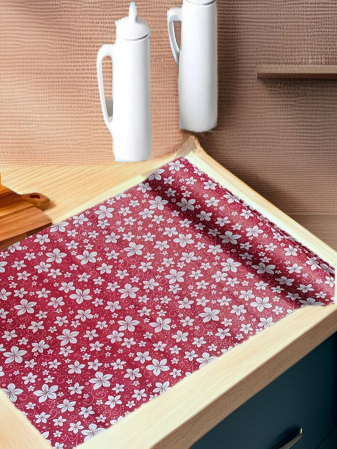 

REVEXO Pink & White Printed Water-Resistant Shelf Liner