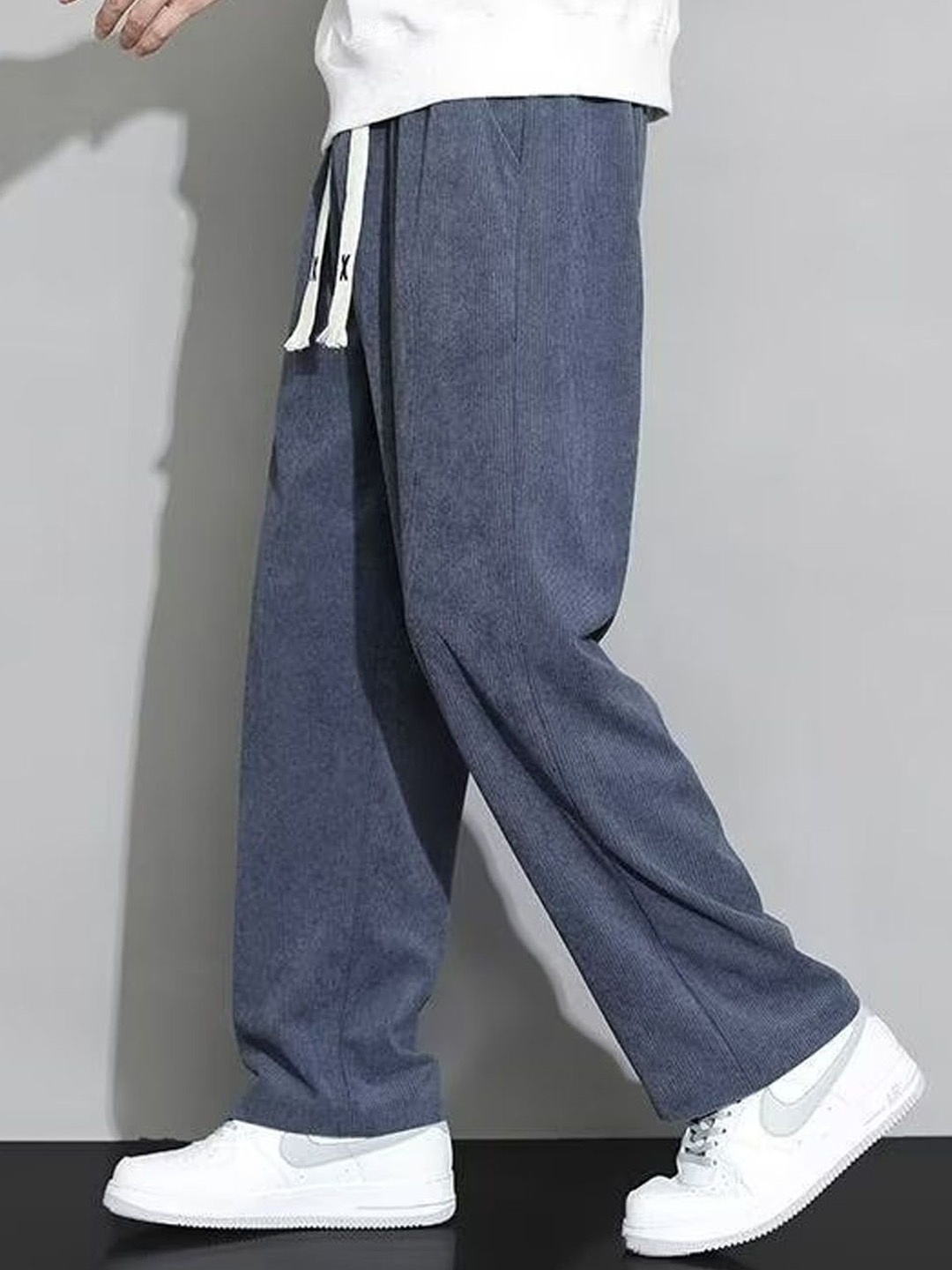 

StyleCast Men Mid-Rise Flat-Front Regular Trousers, Grey
