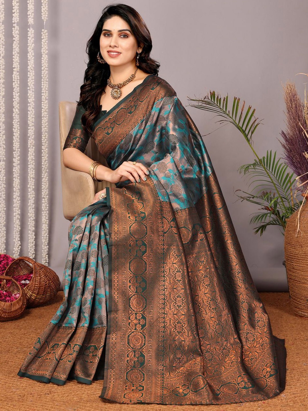 

DIVASTRI Woven Design Silk Blend Banarasi Saree, Turquoise blue