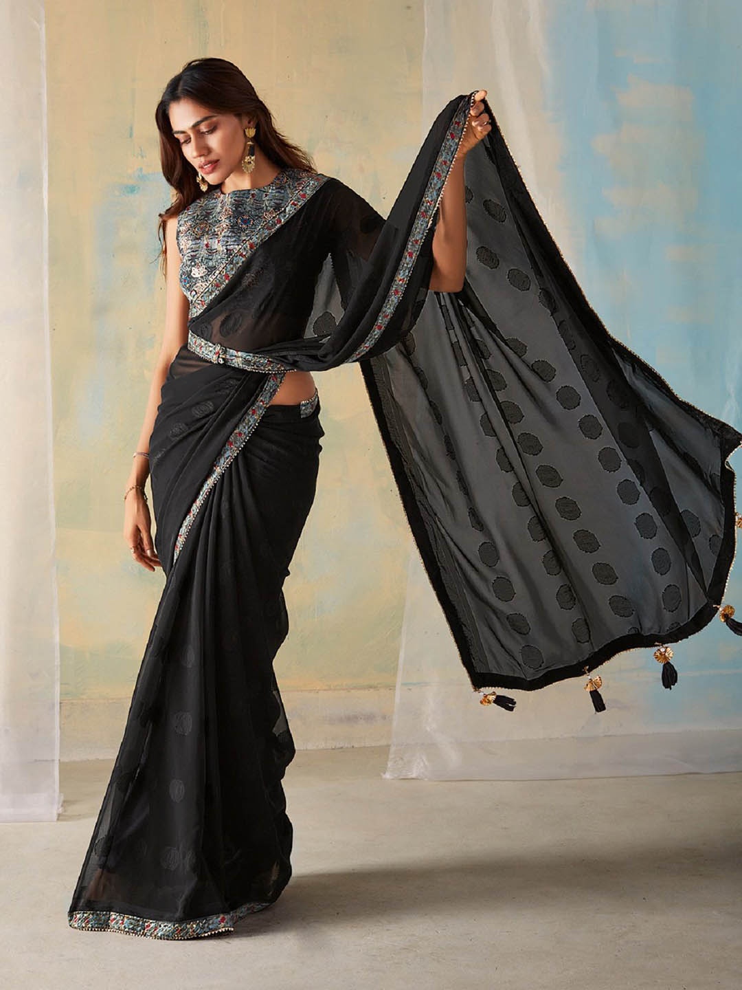 

DIVASTRI Poly Georgette Saree, Black