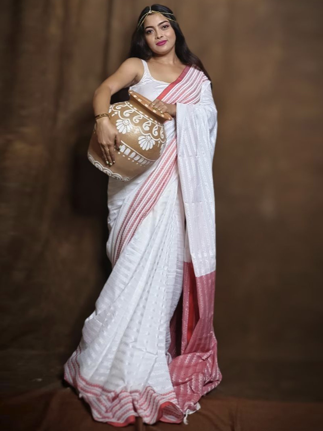 

SRILOK Woven Design Pure Cotton Handloom Khadi Saree, White