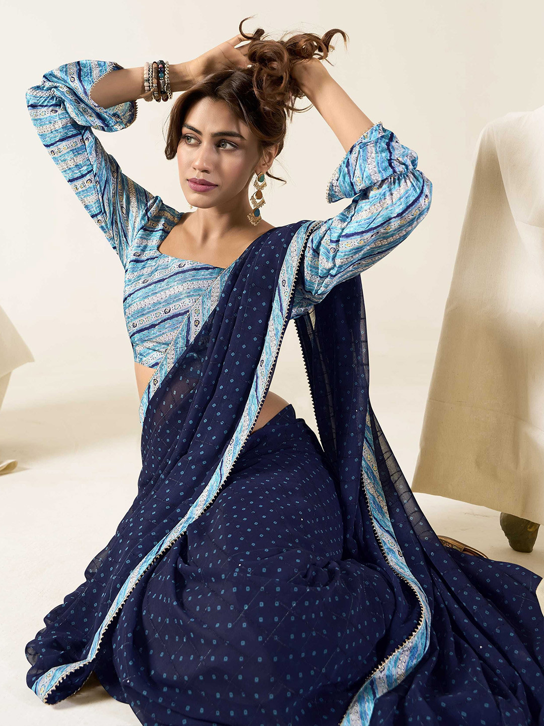 

DIVASTRI Bandhani Printed Gotta Patti Saree, Blue