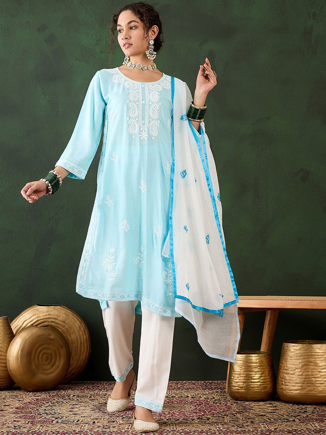 

HERE&NOW Floral Embroidered Straight Thread Work Kurta With Salwar And Dupatta, Blue