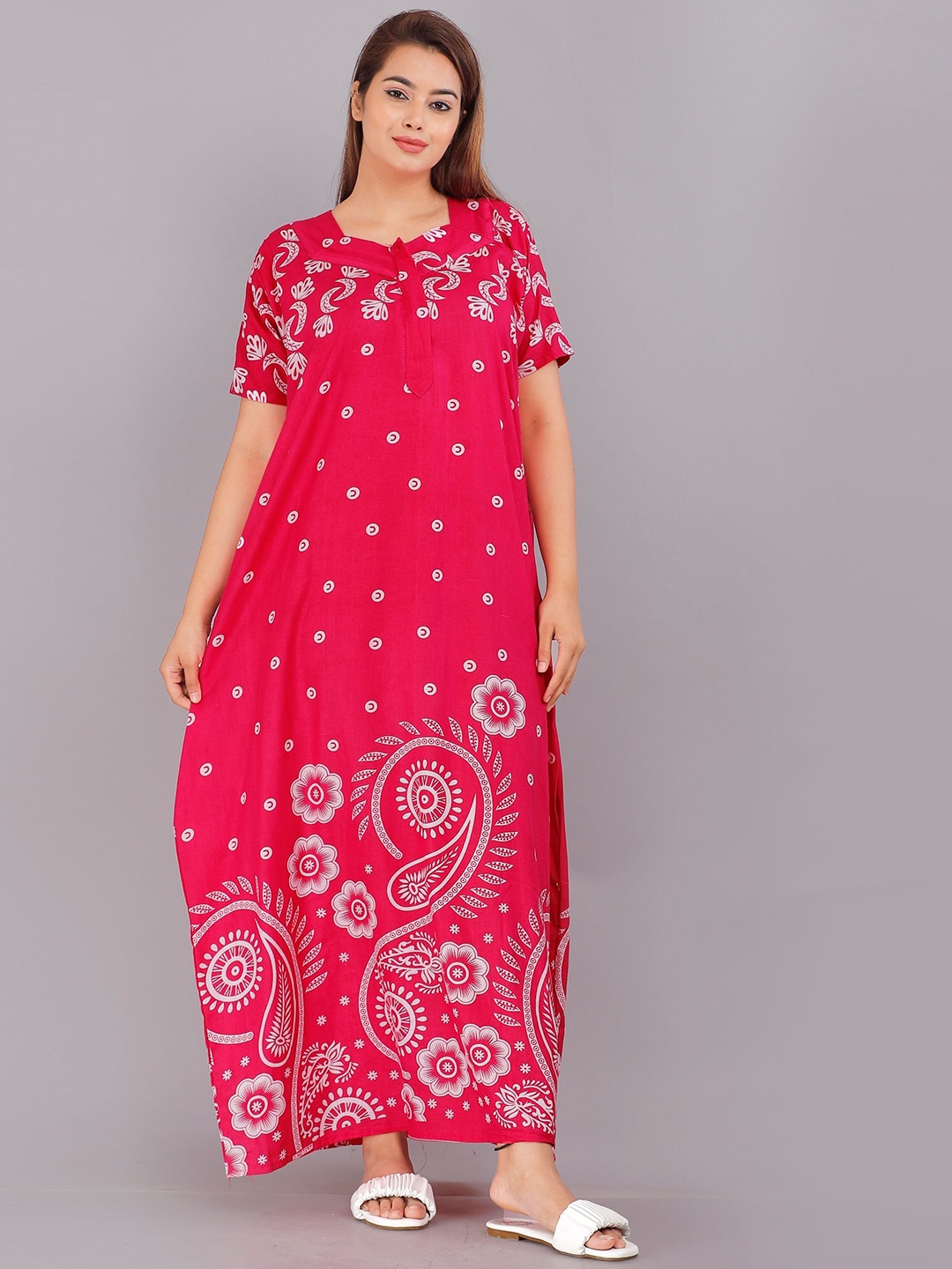 

PR PINK ROYAL Women Printed Pure Cotton Maxi Nightdress