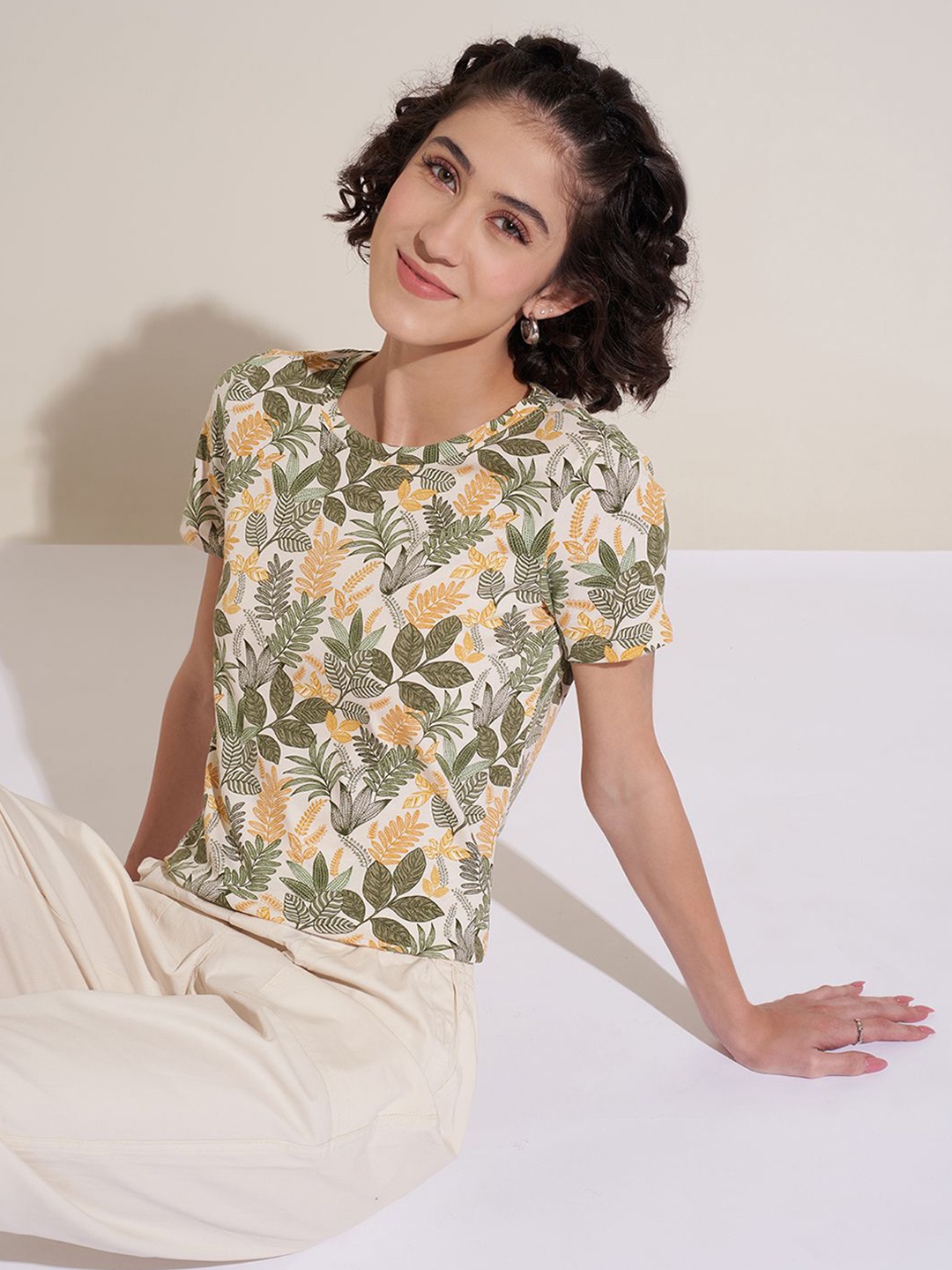 

Honey by Pantaloons Women Floral Printed Round Neck Cotton Top, White