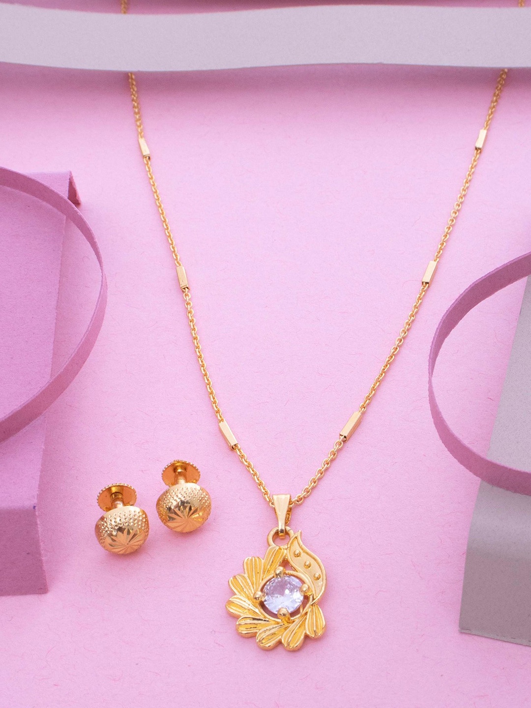 

Ramdev Art Fashion Jweller Gold Plated Artificial Stone Studded Jewellery Set