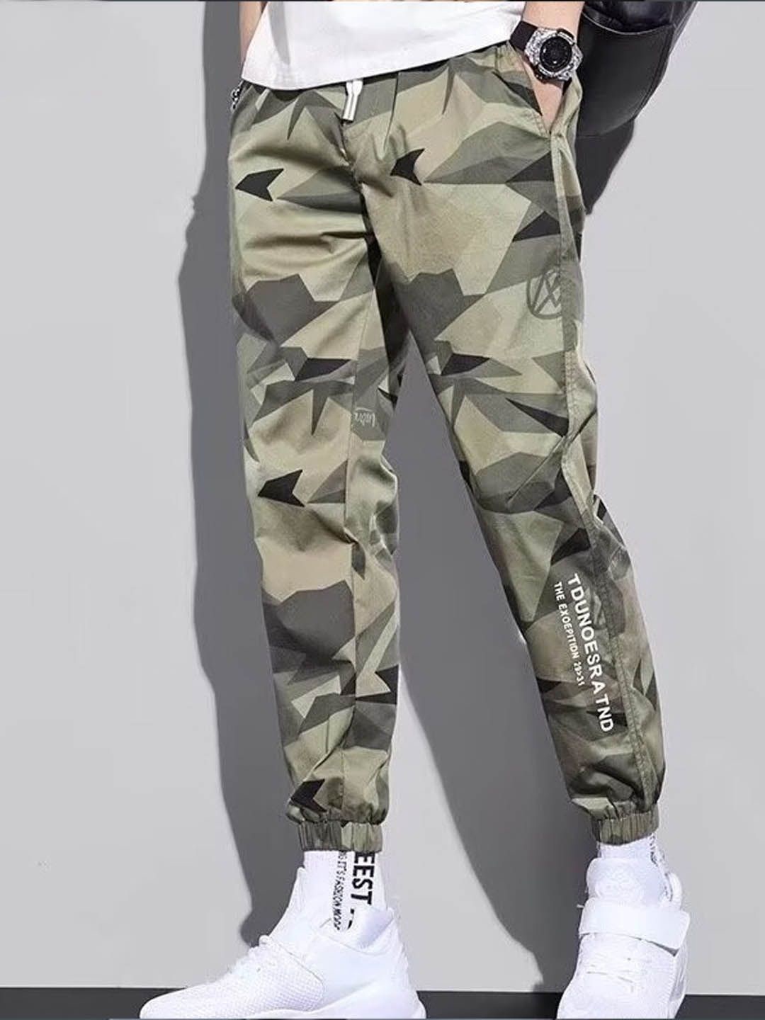 

StyleCast Men Camouflage Printed Regular Fit Joggers Trousers, Green