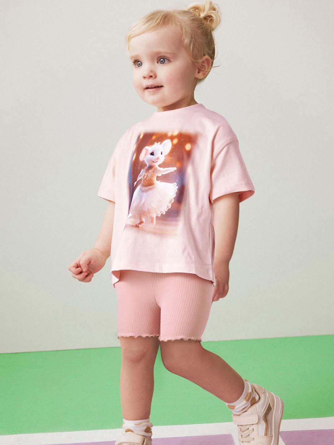 

StyleCast x Revolte Girls Printed T-shirt With Shorts, Pink