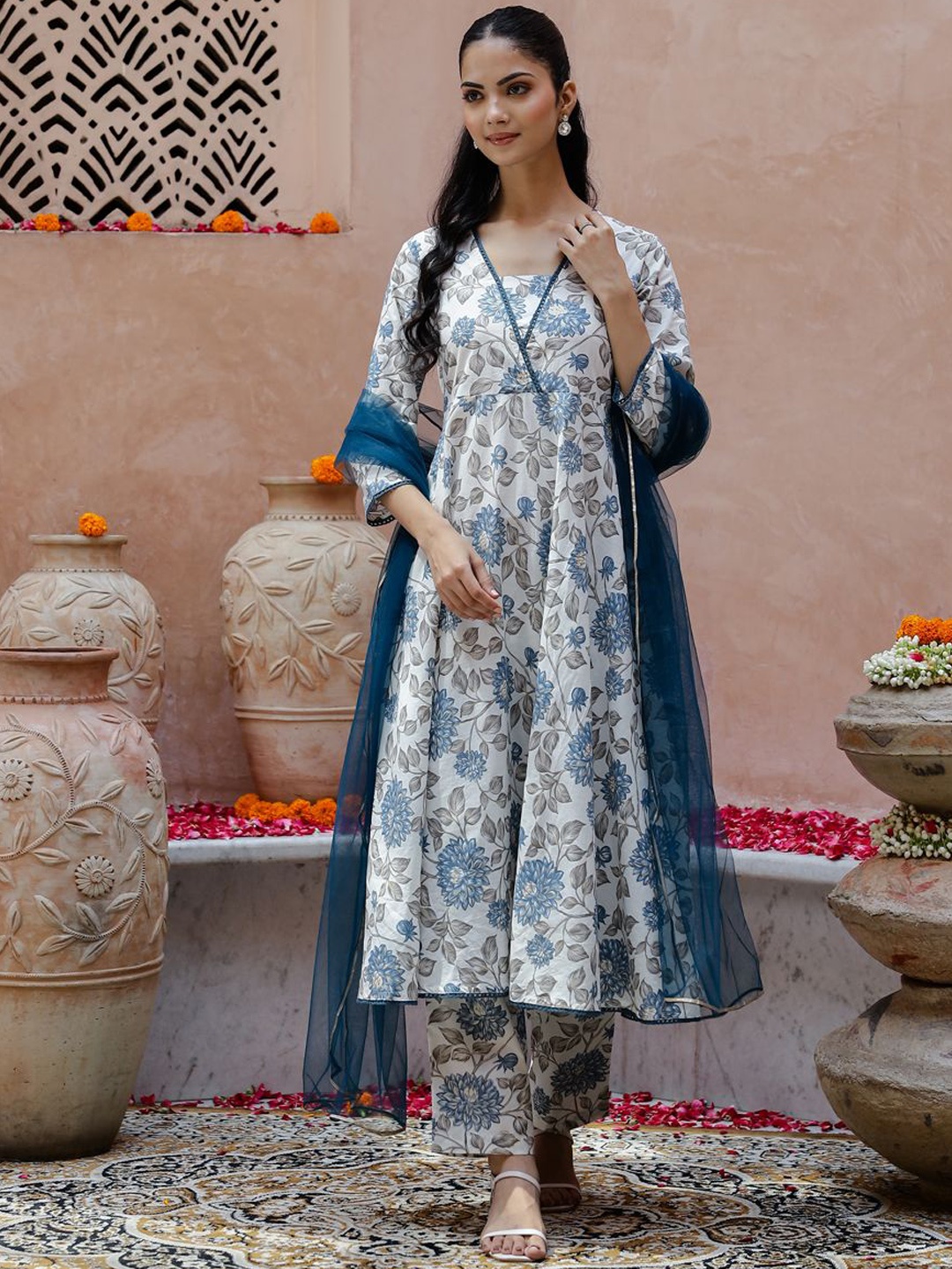 

Sangria Blue And White Floral Printed Pure Cotton A-Line Kurta & Trouser With Dupatta