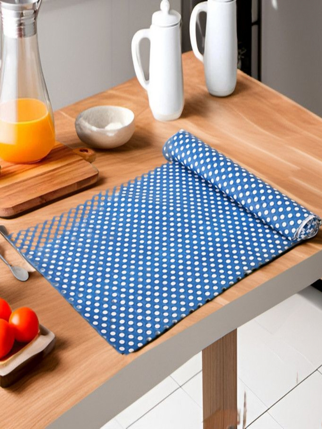 

REVEXO Blue & White Printed Water-Resistant Shelf Liner