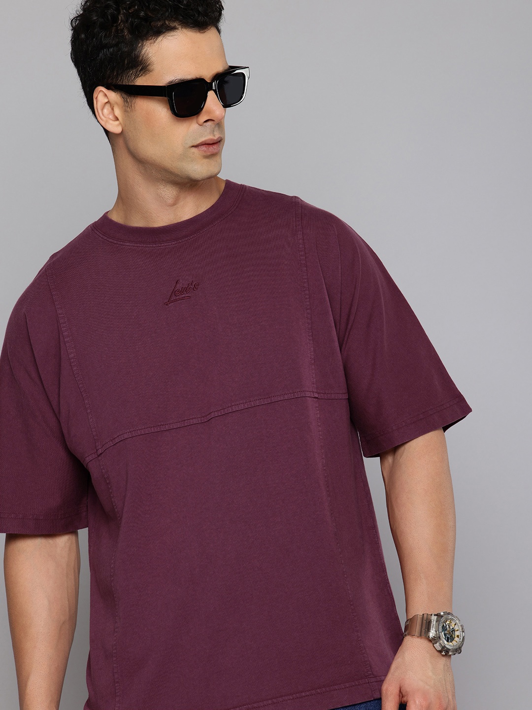 

Levis Extended Sleeves Pure Cotton T-shirt, Burgundy