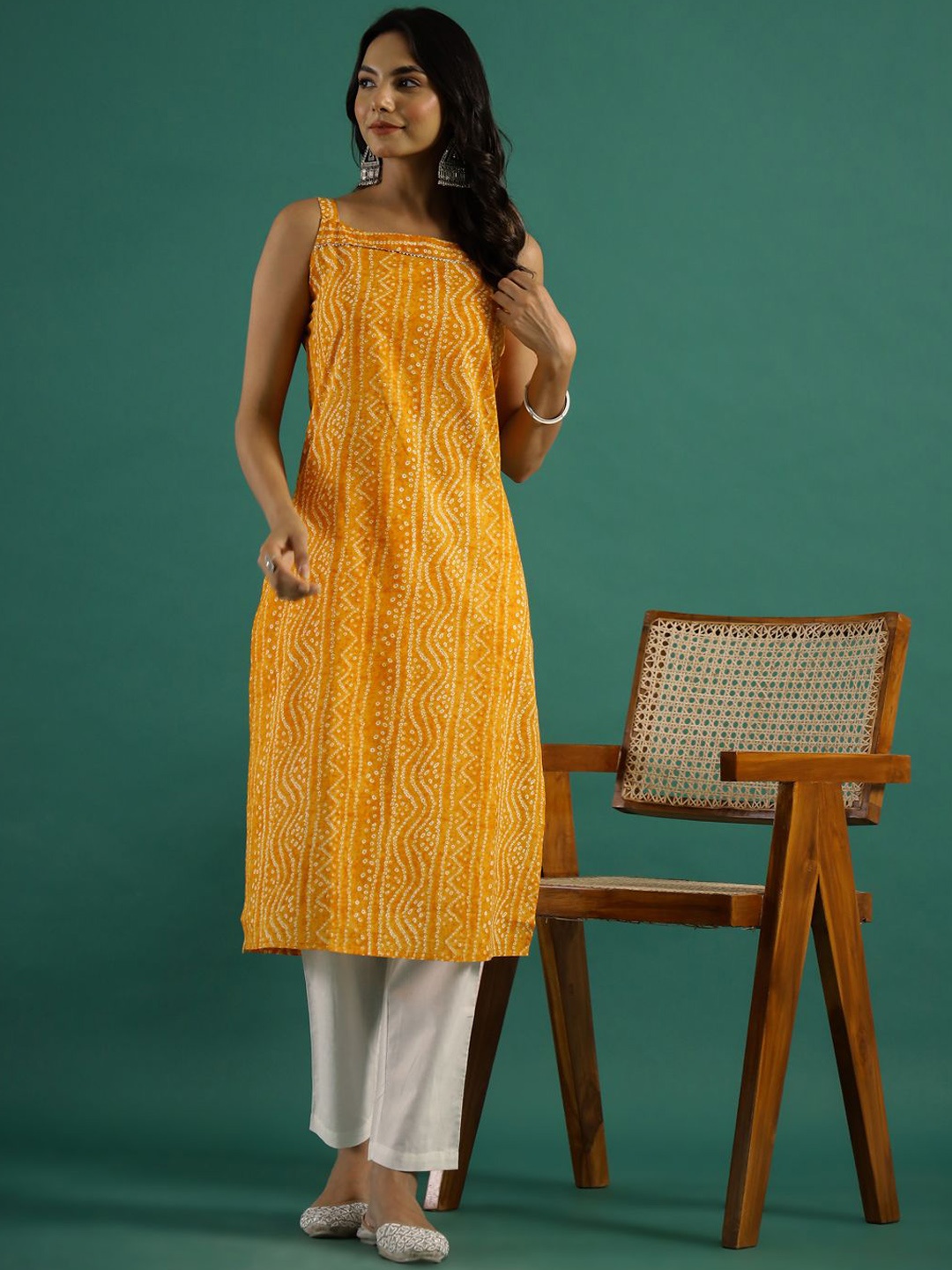 

Sangria Yellow Bandhani Printed Gotta Patti Pure Cotton Straight Kurta With Trousers