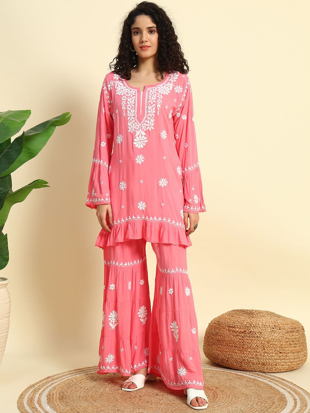 

Fashionable Floral Embroidered Chikankari Notch Neck Straight Kurta & Gharara, Peach