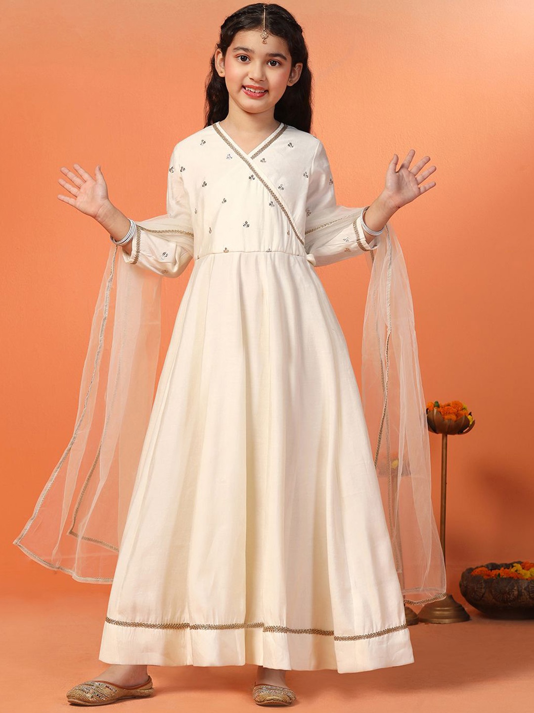 

Sangria Girls Embroidered Chanderi Maxi Length Dress With Dupatta, Off white