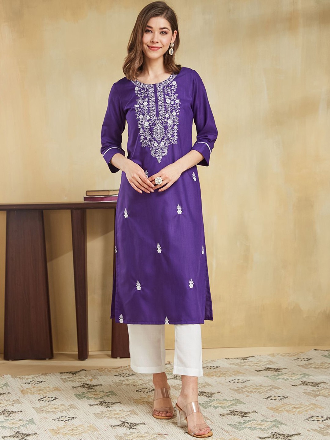 

KALINI Floral Embroidered Round Neck Kurta, Purple