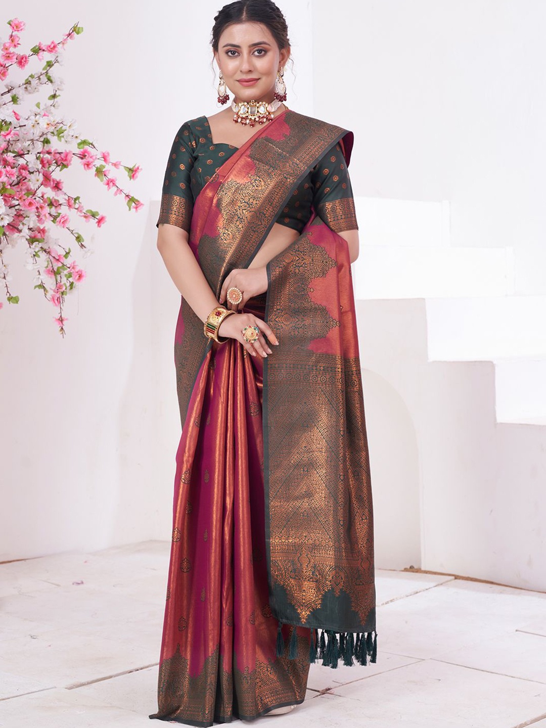 

LeeliPeeri Designer Ethnic Motifs Zari Silk Blend Kanjeevaram Saree, Red