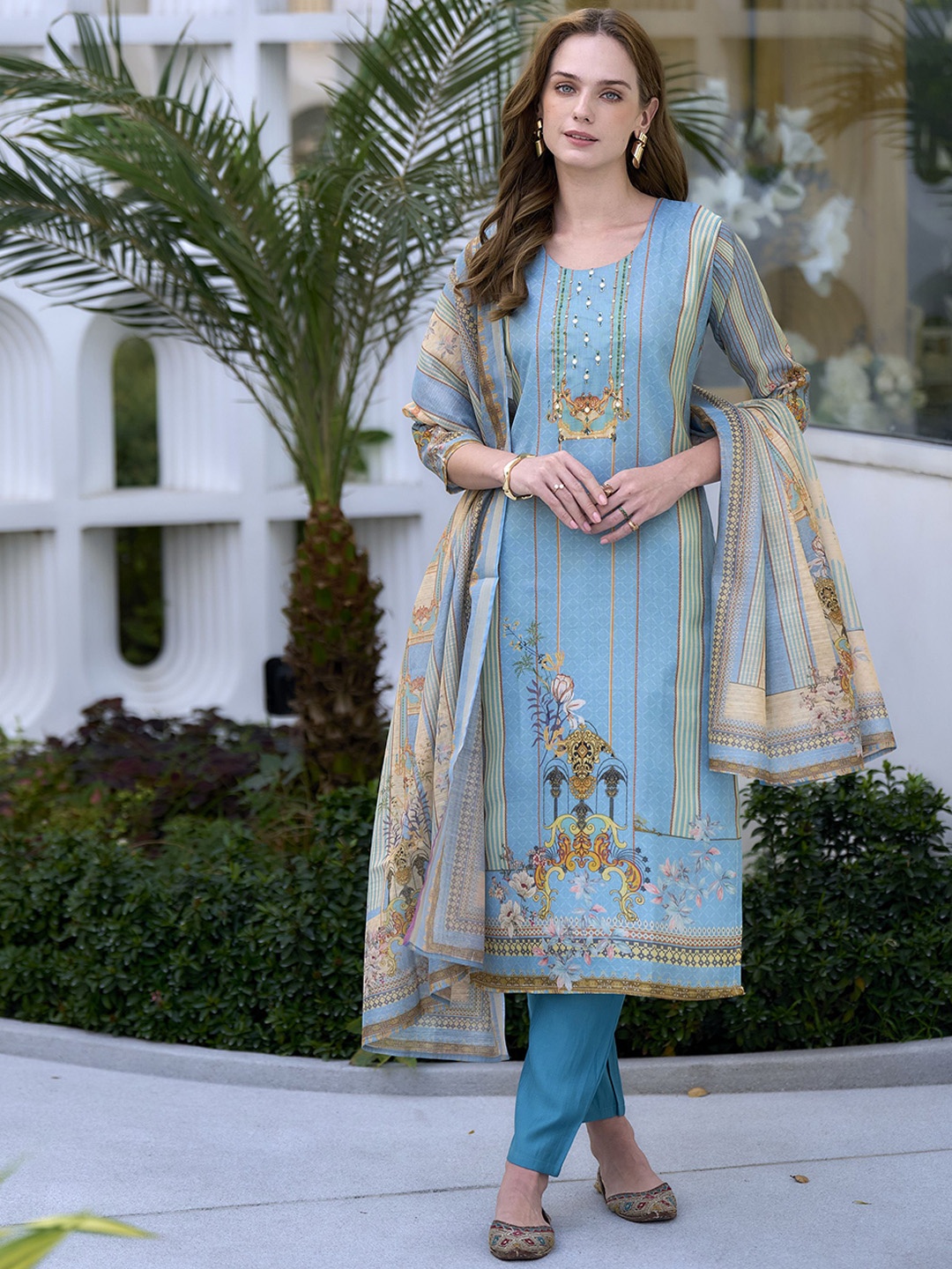 

SHREE LAXMINARAYAN EXPORT Floral Printed Sequinned Straight Kurta With Trouser & Dupatta, Blue