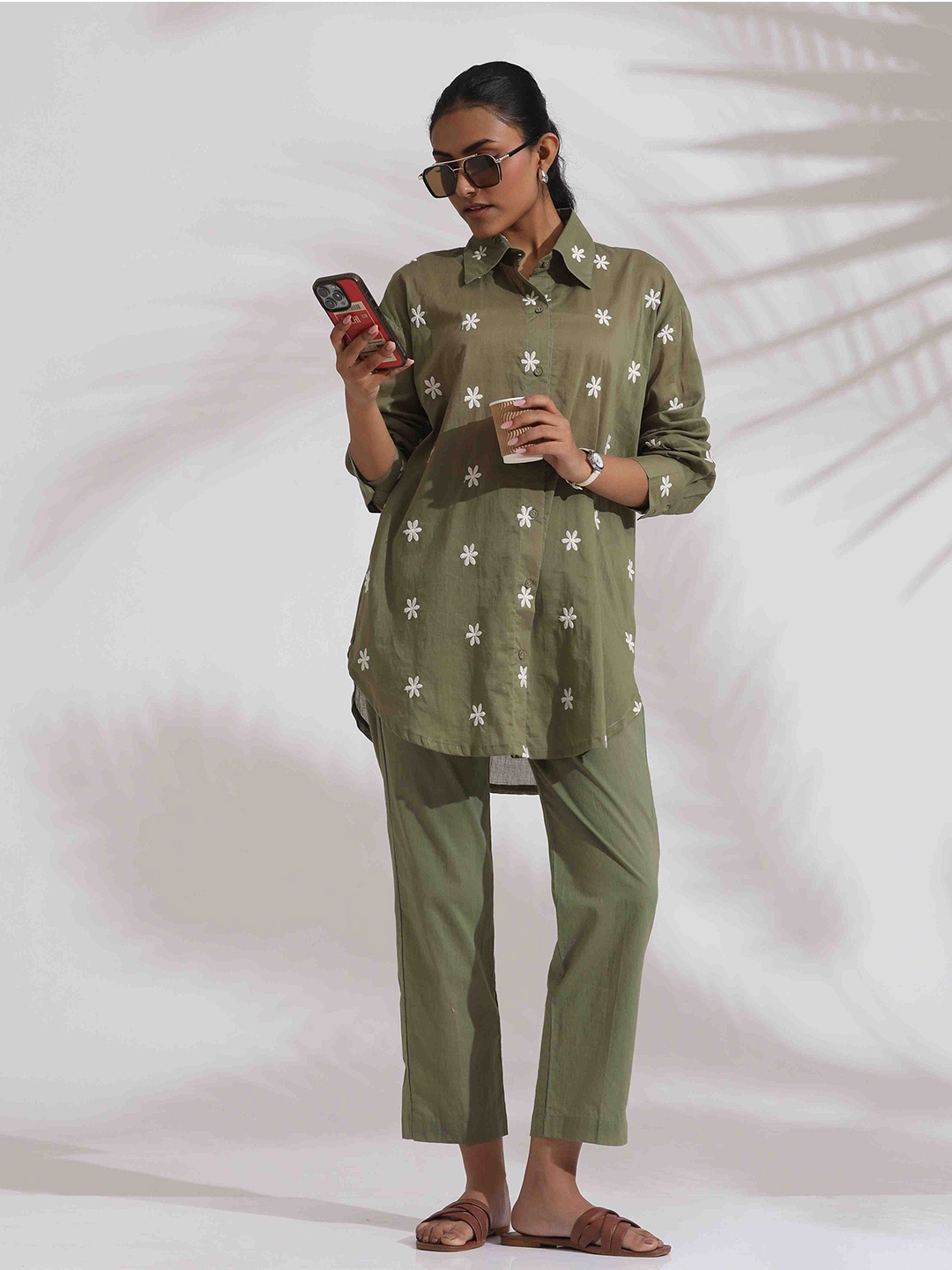 

trueBrowns Floral Embroidered Pure Cotton Top With Trousers, Olive
