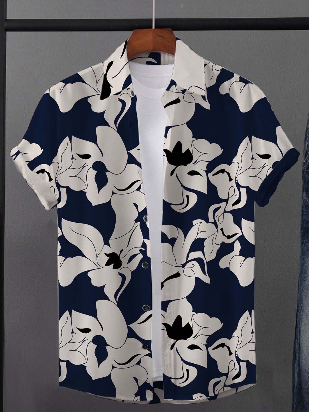 

iCome Men Spread Collar Floral Printed Casual Shirt, Navy blue