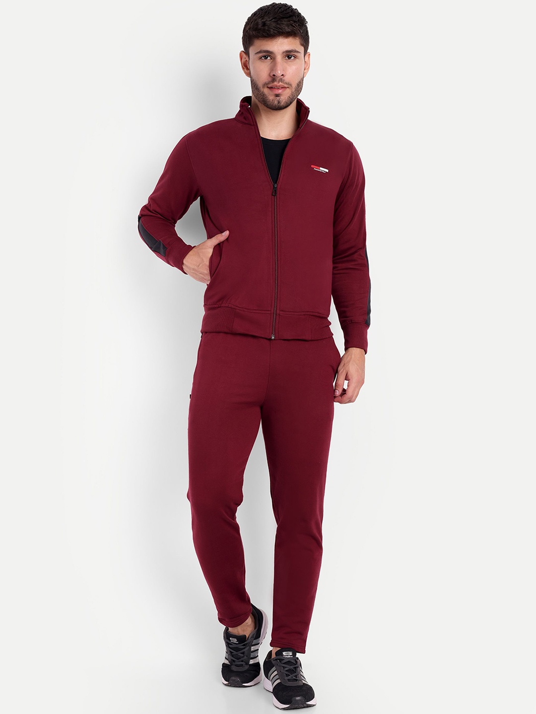 

HAUTEMODA Men Mock Collar Tracksuit, Burgundy