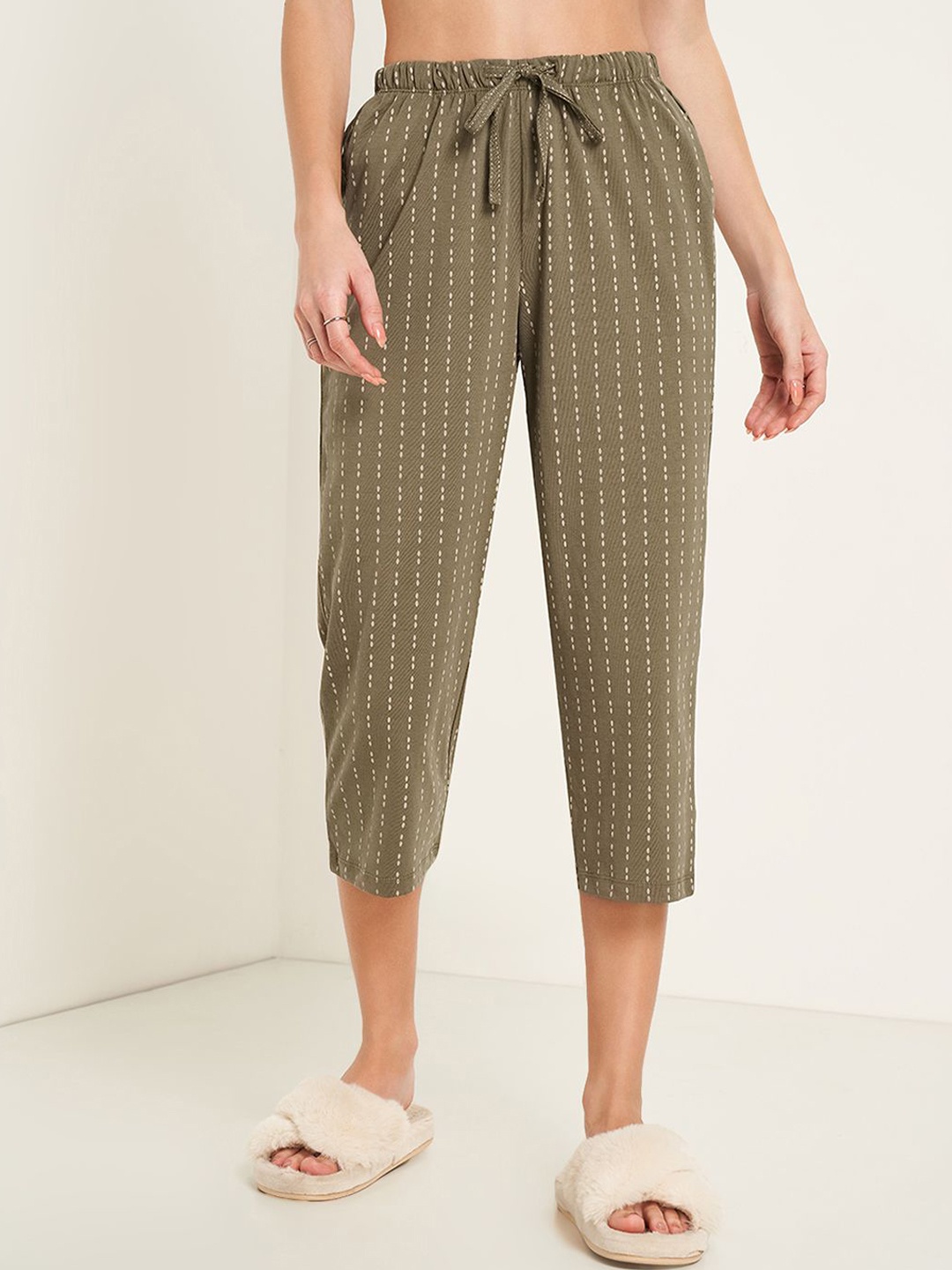 

Dreamz by Pantaloons Women Printed Pure Cotton Mid Rise Capris 8909230149836, Olive