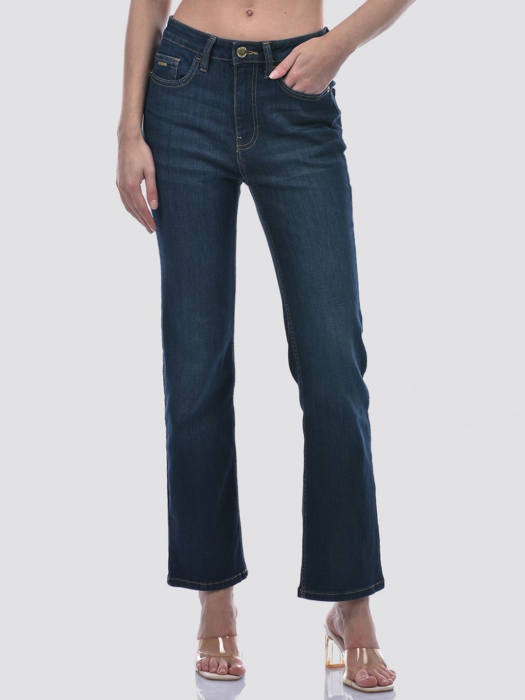 

ONLY Women Cotton Straight Fit Light Fade Jeans, Blue