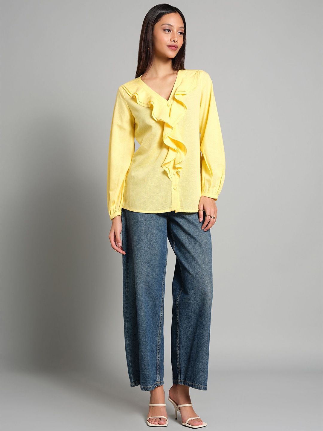 

AND Women V-Neck Ruffle Detail Top, Yellow