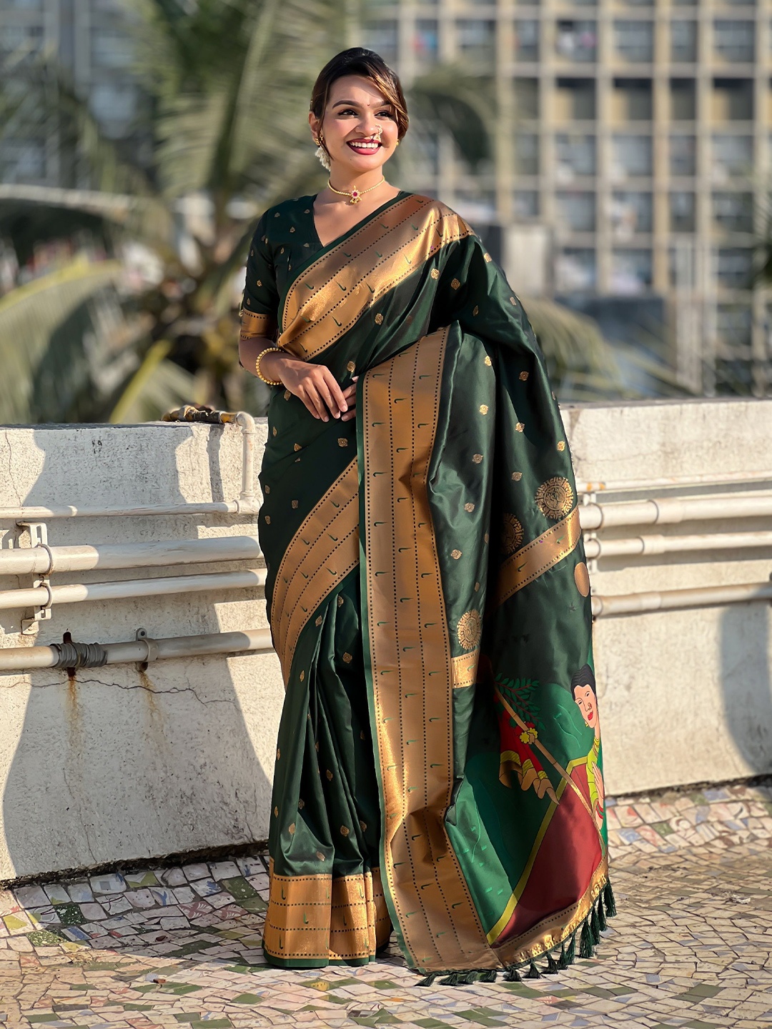 

Vintro Ethnic Motifs Zari Pure Silk Paithani Saree, Green