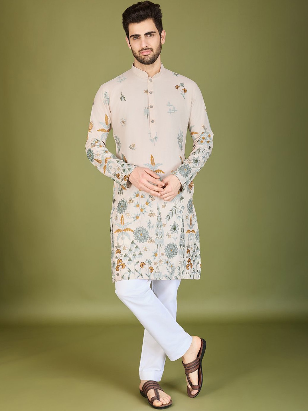 

SHUBHVASTRA Floral Embroidered Mandarin Collar Sequinned Straight Kurta, Cream
