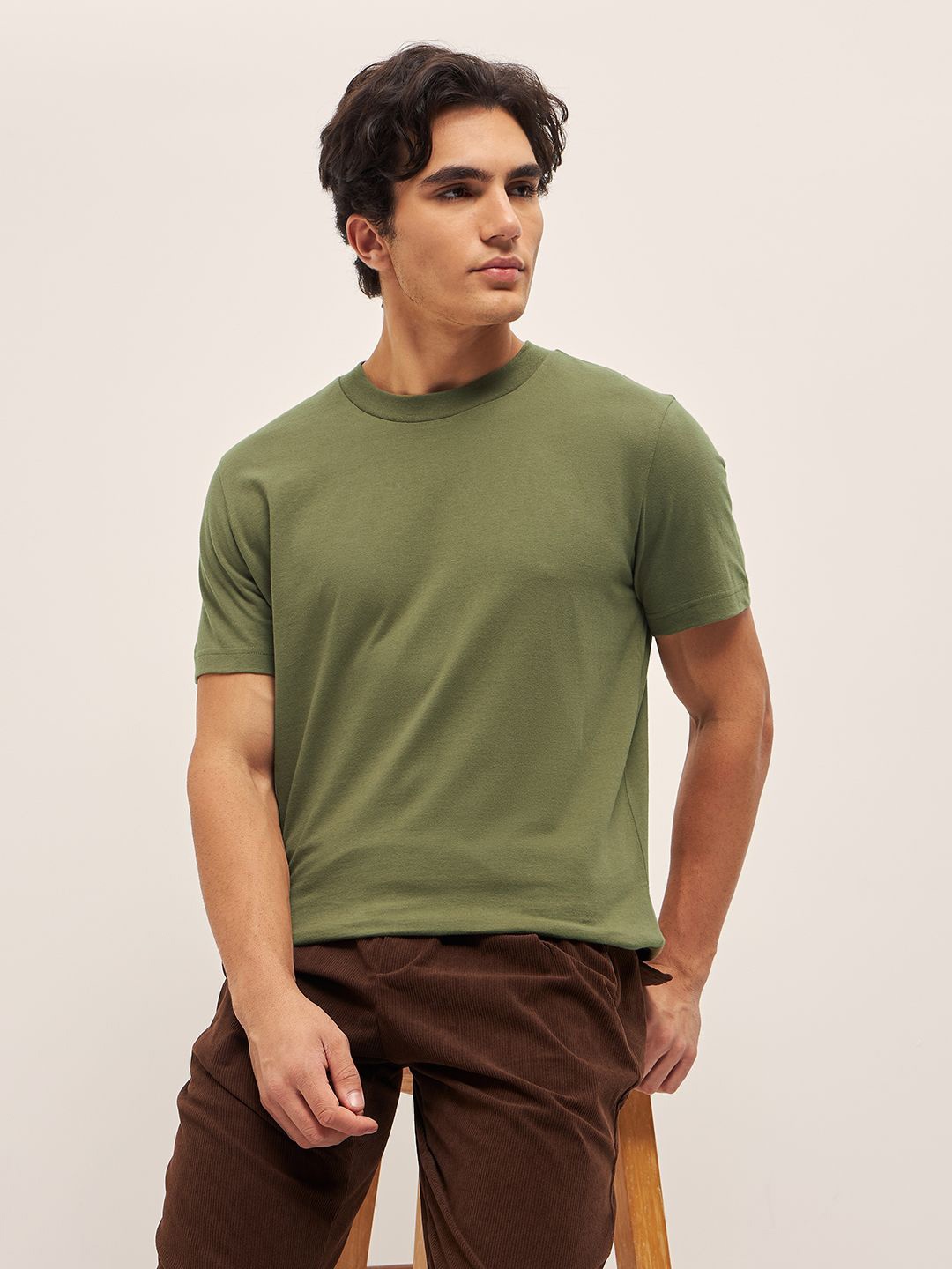 

THE BEAR HOUSE Men Solid Round Neck T-Shirt, Olive