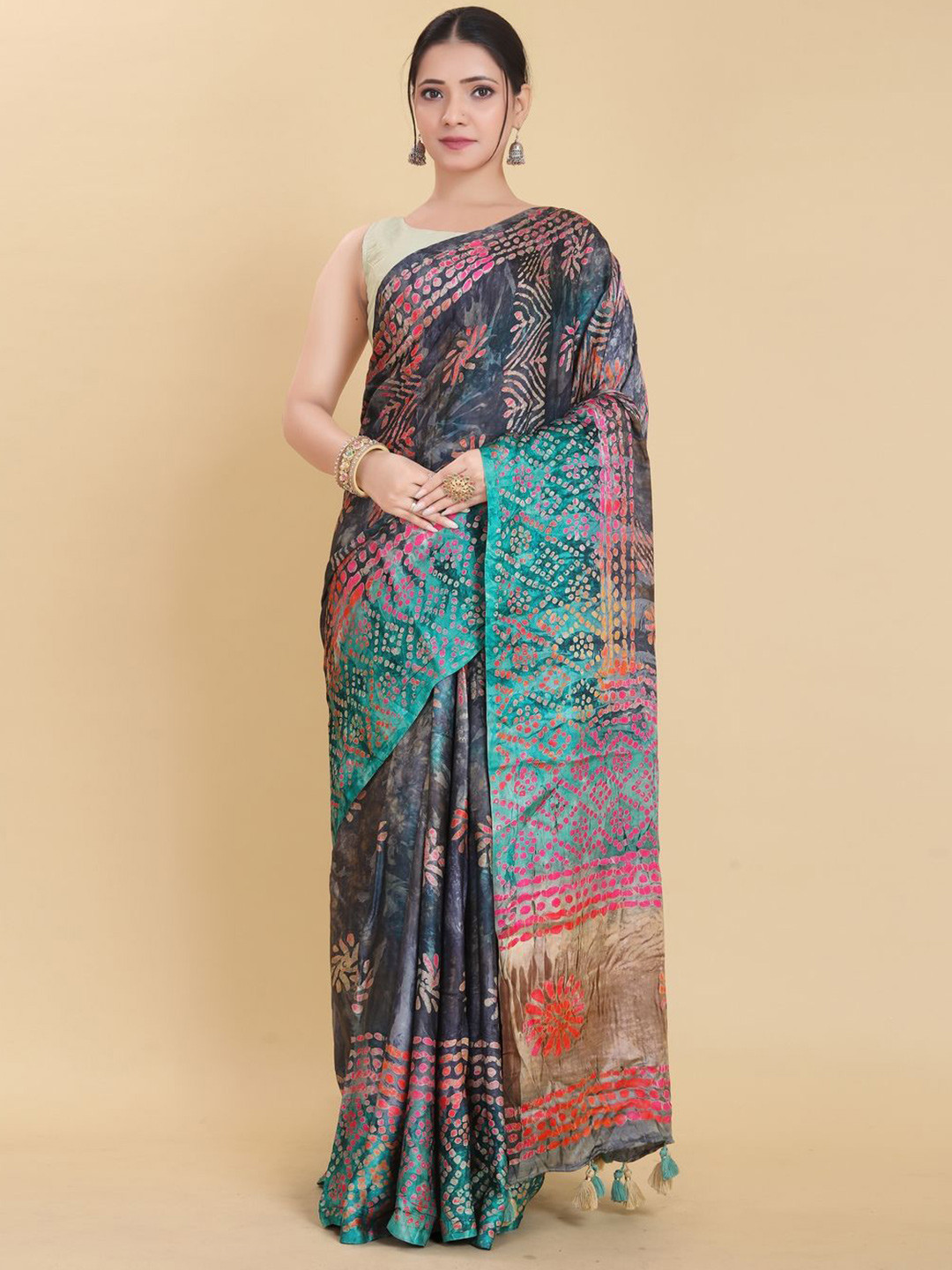 

Suha Floral Printed Saree, Blue