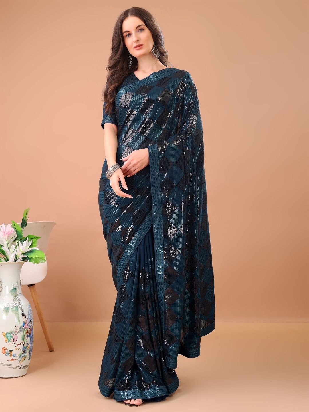 

Suha Sequinned Pure Georgette Saree, Green