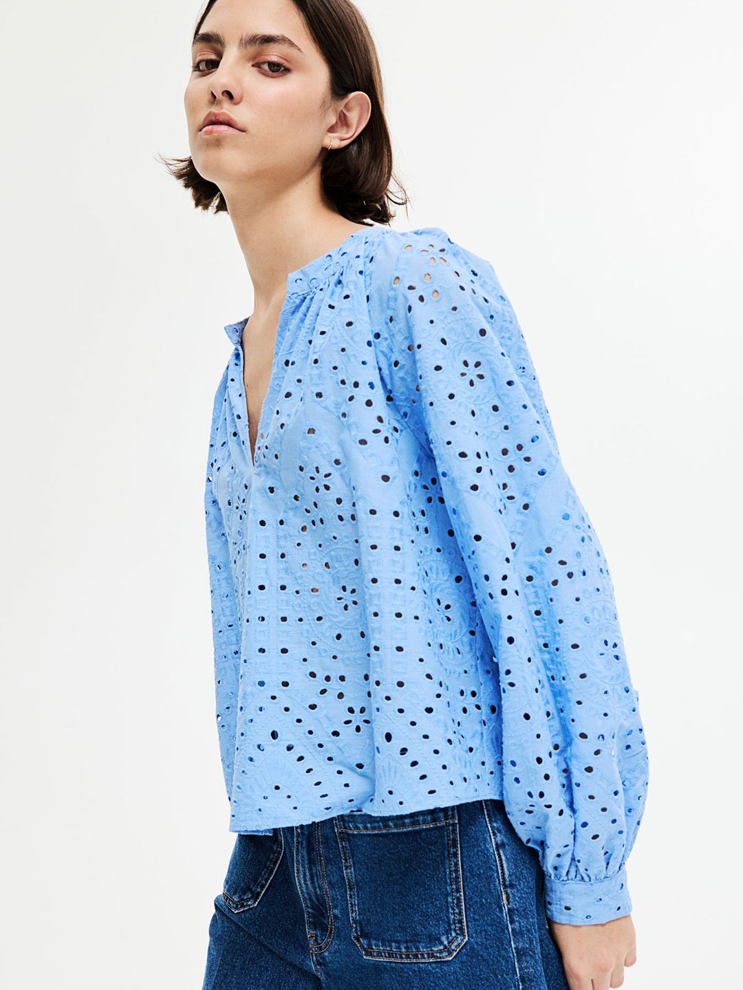 

H&M Broderie Anglaise Blouse 1267689002-Blue