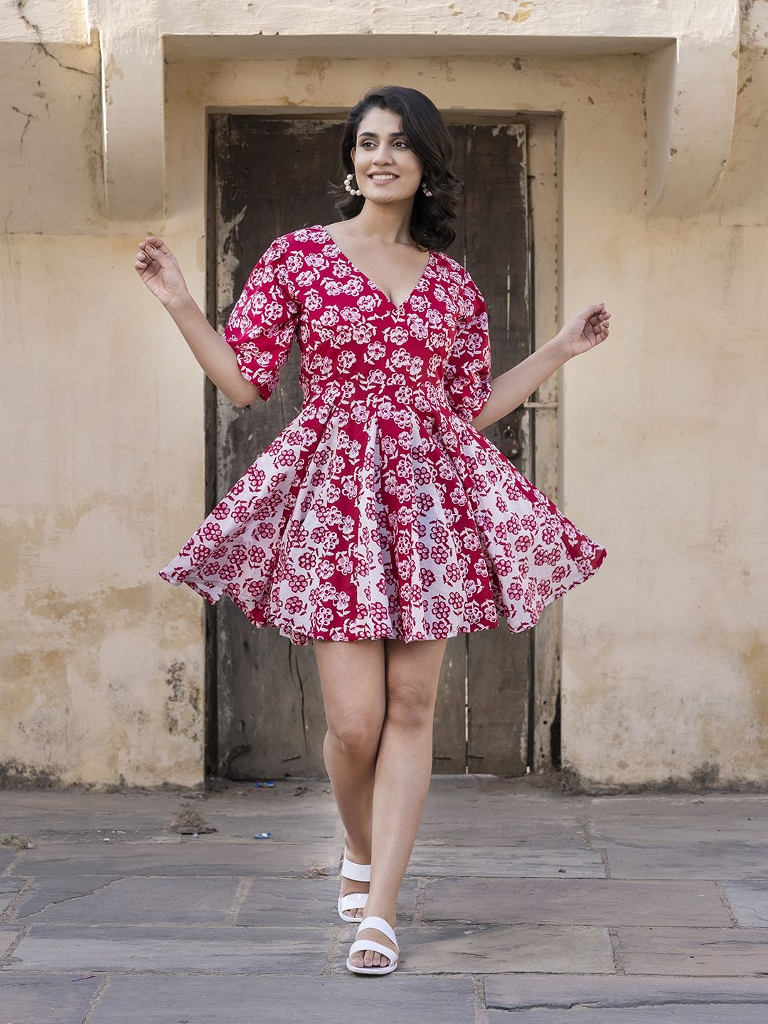 

CORSICA Women Floral Print Puff Sleeve V-Neck Fit and Flare Mini Dress, Red