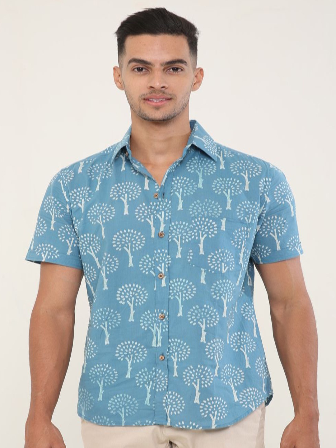

Style Matters Men Standard Fit Spread Collar Floral Printed Cotton Casual Shirt, Blue