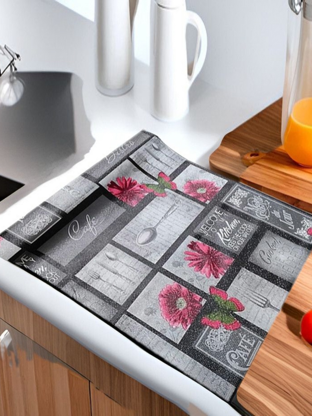 

REVEXO Grey & Black Printed Water-Resistant Shelf Liner
