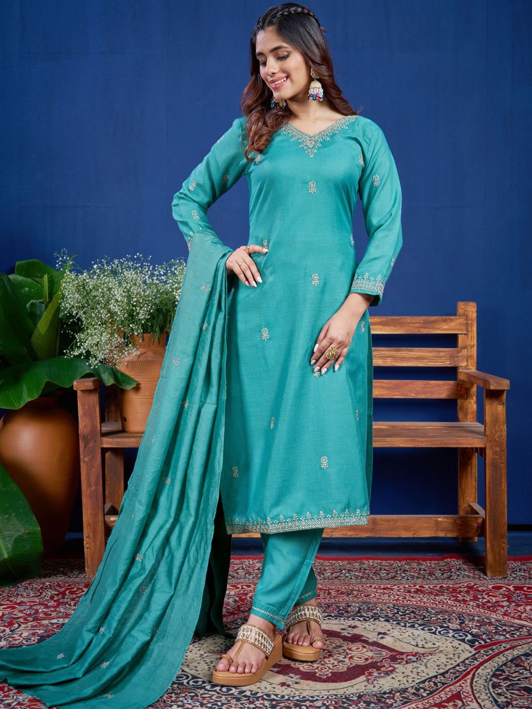

ARADHNA Floral Embroidered Thread Work Straight Kurta With Trousers & Dupatta, Teal