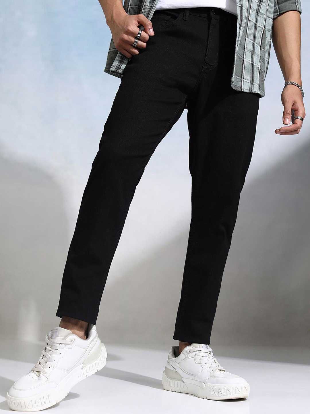 

ComfyStyle Men Regular Fit Clean Look Mid Rise Stretchable Jeans, Black