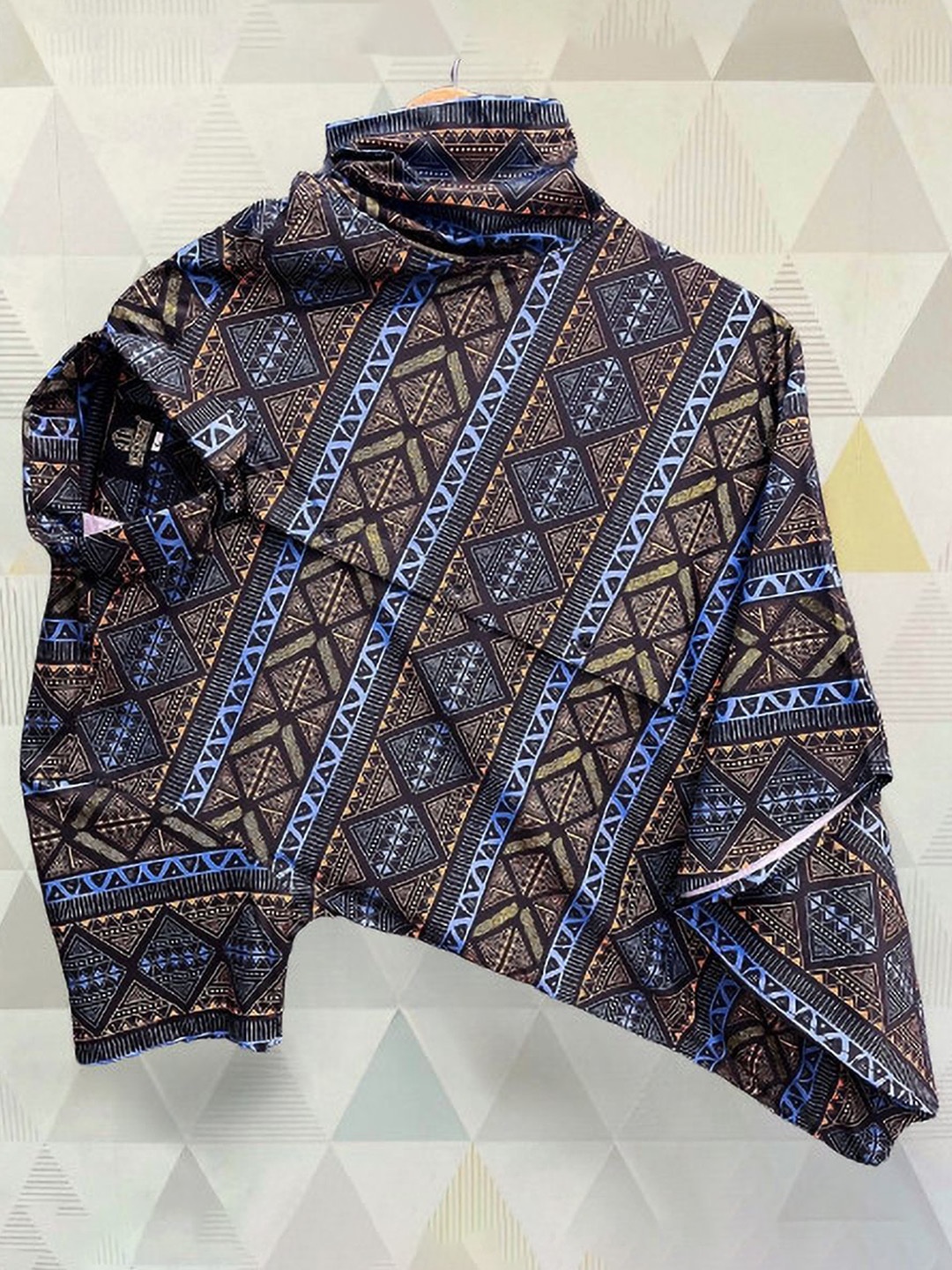 

iCome Men Spread Collar Abstract Printed Cotton Linen Casual Shirt, Black