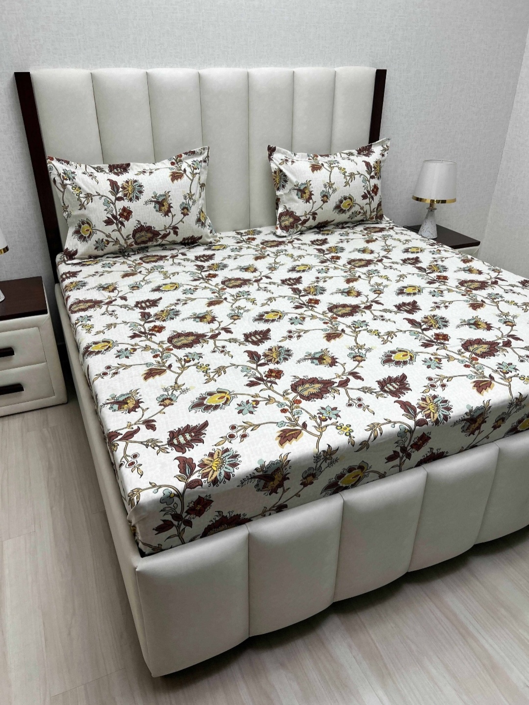 

Pure Decor White & Brown Floral 220 TC Microfiber Queen Bedsheet Set-2.28 m x 2.54 m