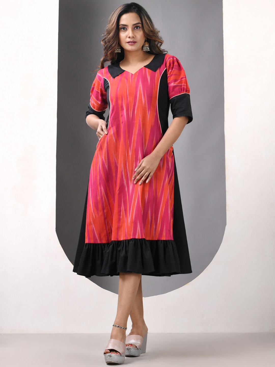 

Charukriti Printed Cotton A-line Ethnic Dress, Red