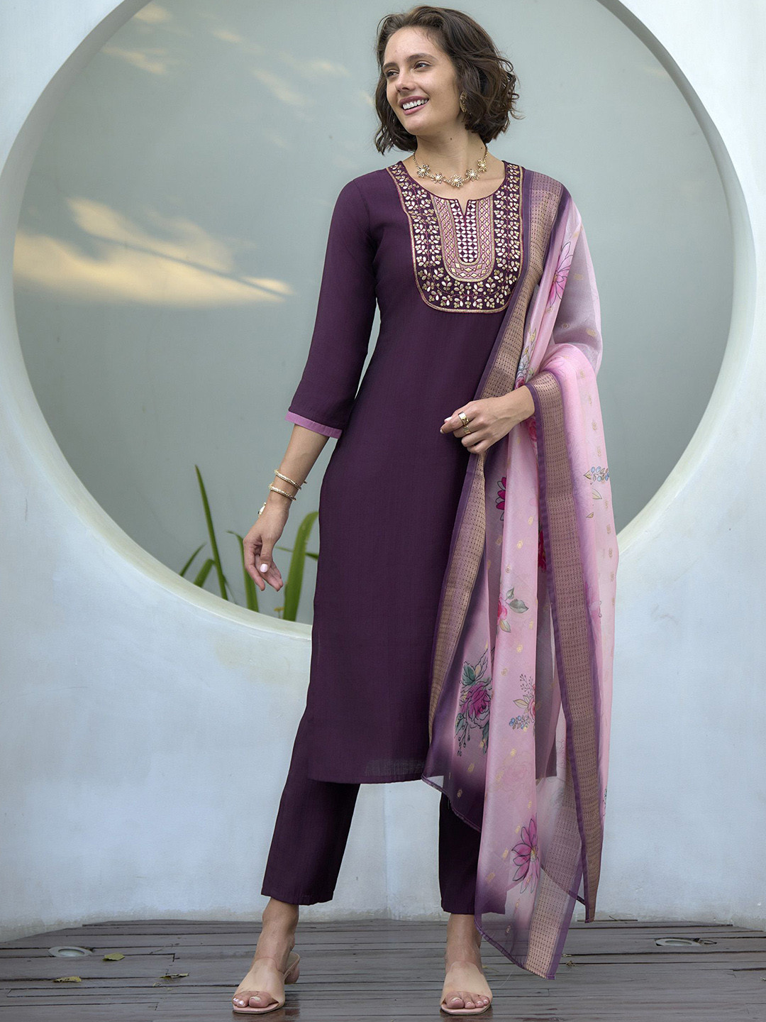 

SHREE LAXMINARAYAN EXPORT Floral Yoke Design Straight Kurta With Trouser & Dupatta, Purple