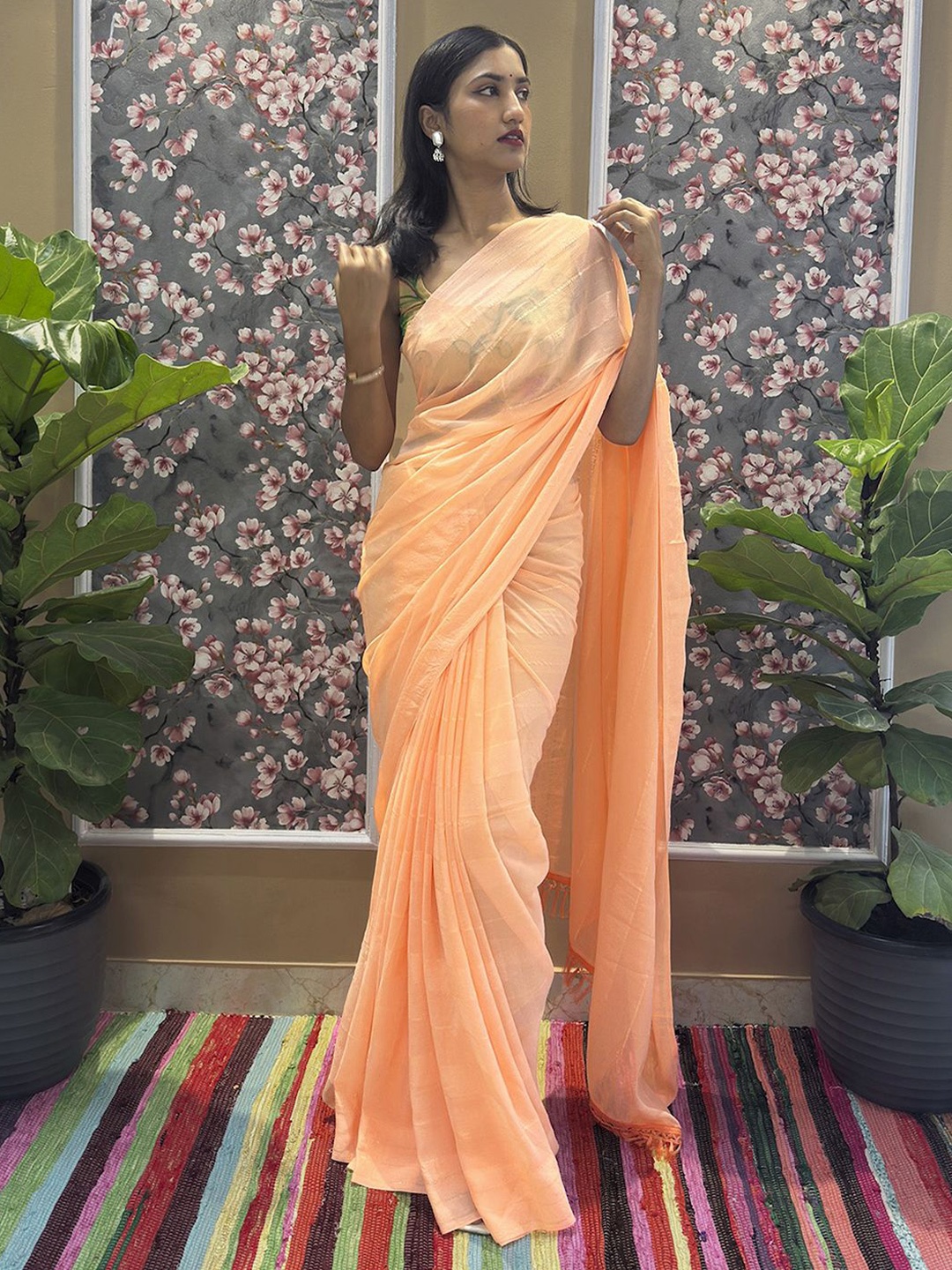 

HELLA FASHIONS Striped Poly Chiffon Saree, Orange