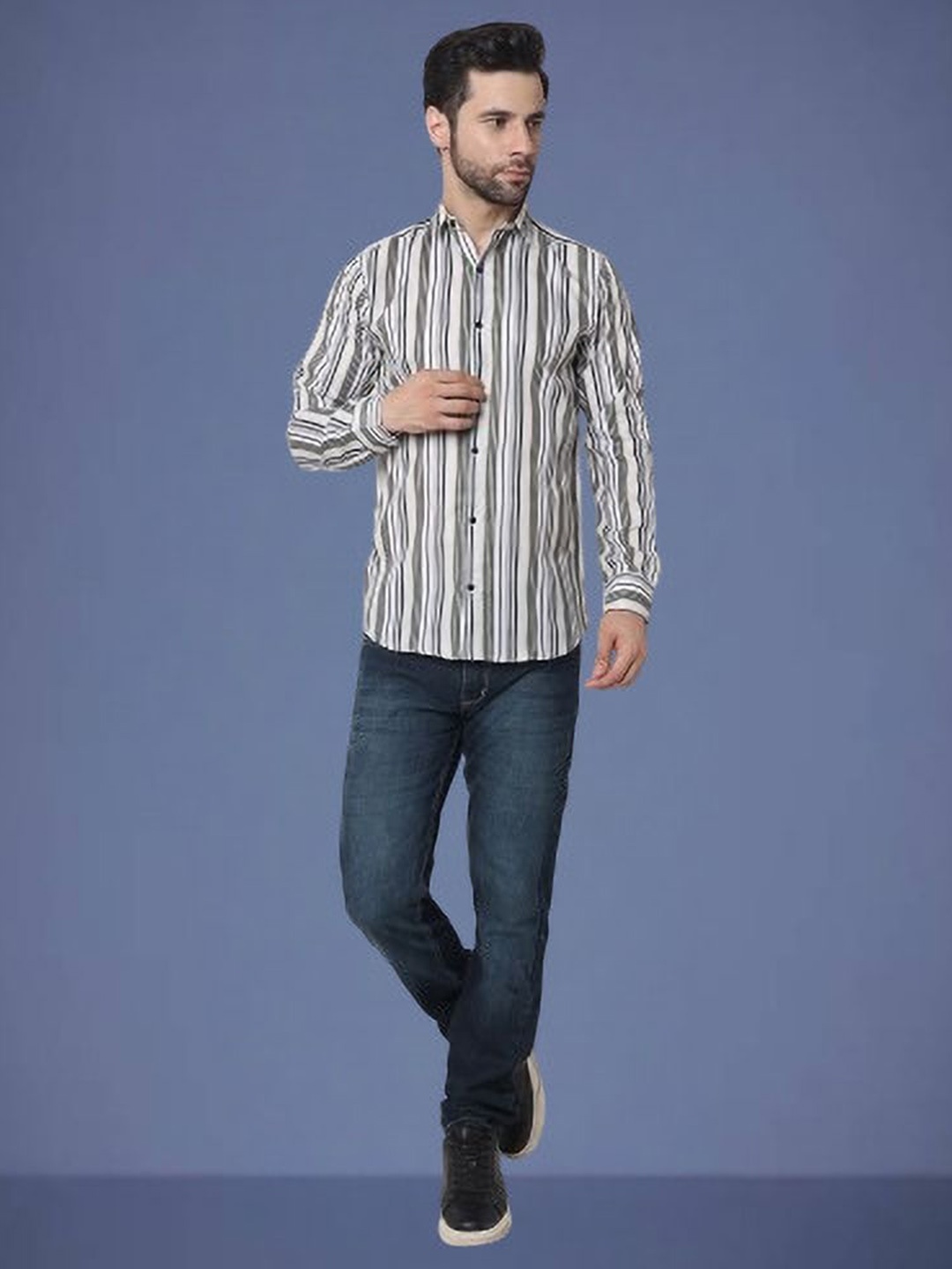 

iCome Men Spread Collar Vertical Striped Cotton Linen Casual Shirt, Black