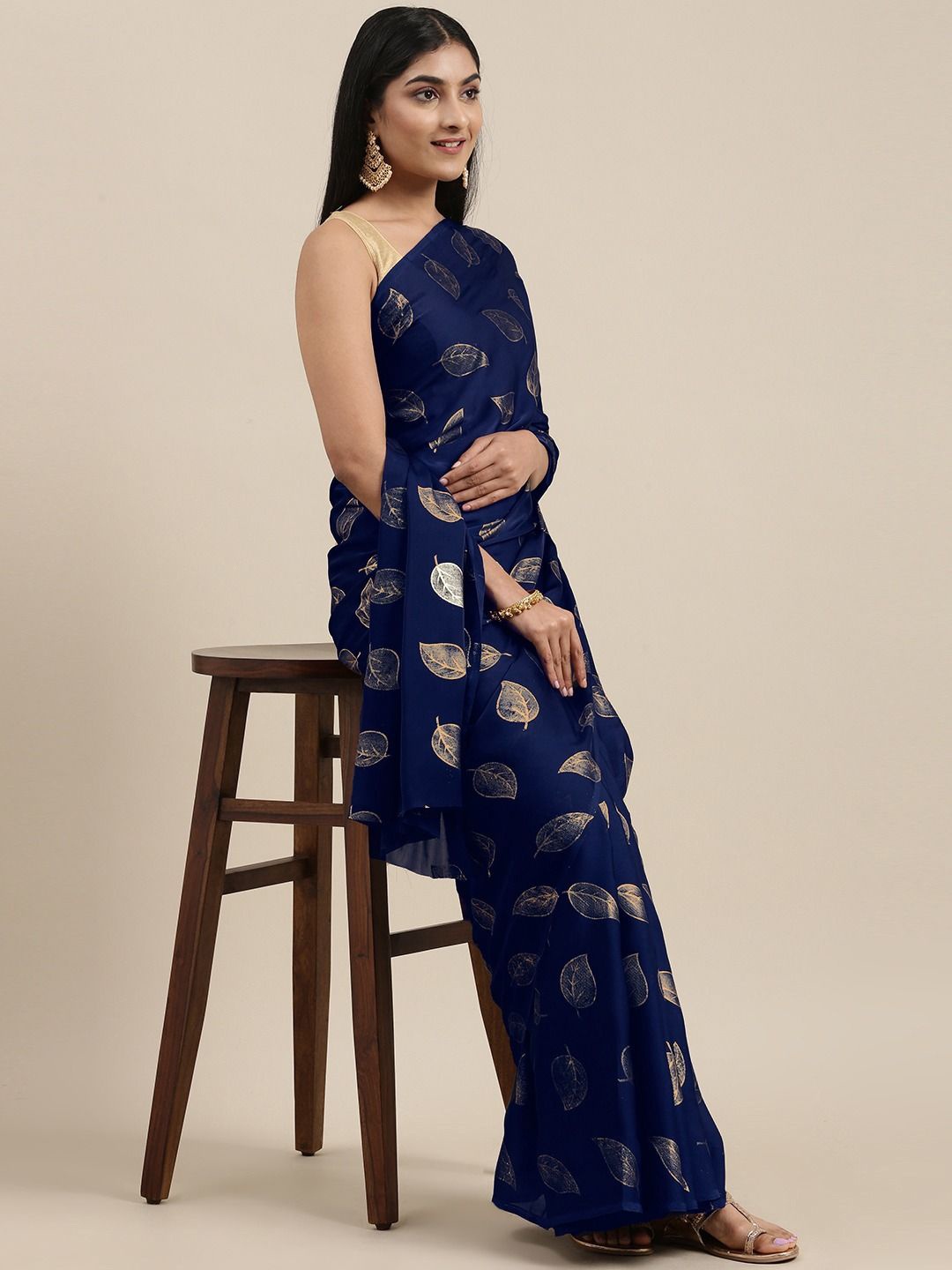 

DIVASTRI Floral Printed Saree, Blue