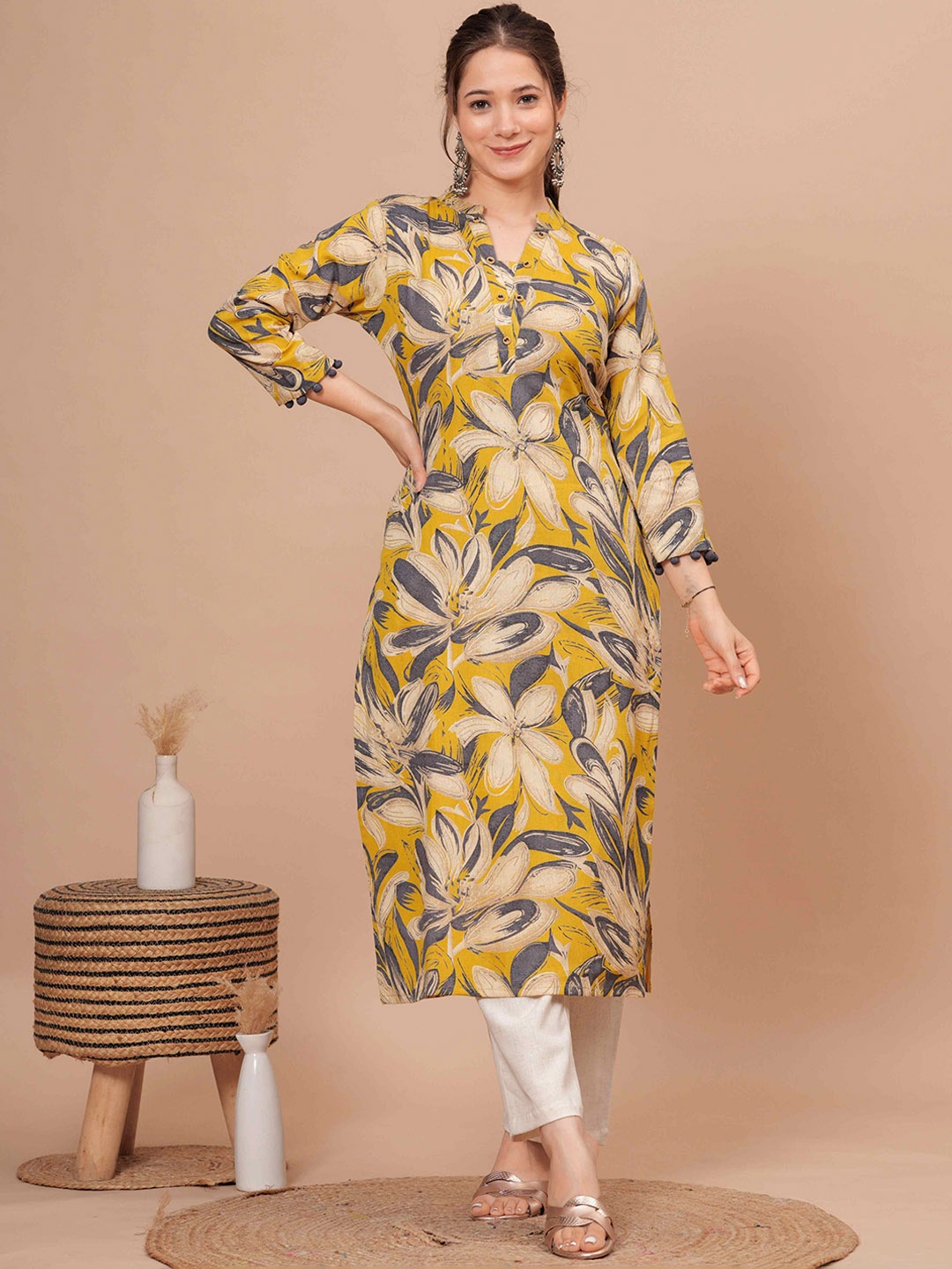 

MissKurti Floral Printed Mandarin Collar Pure Cotton Kurta With Trousers, Yellow