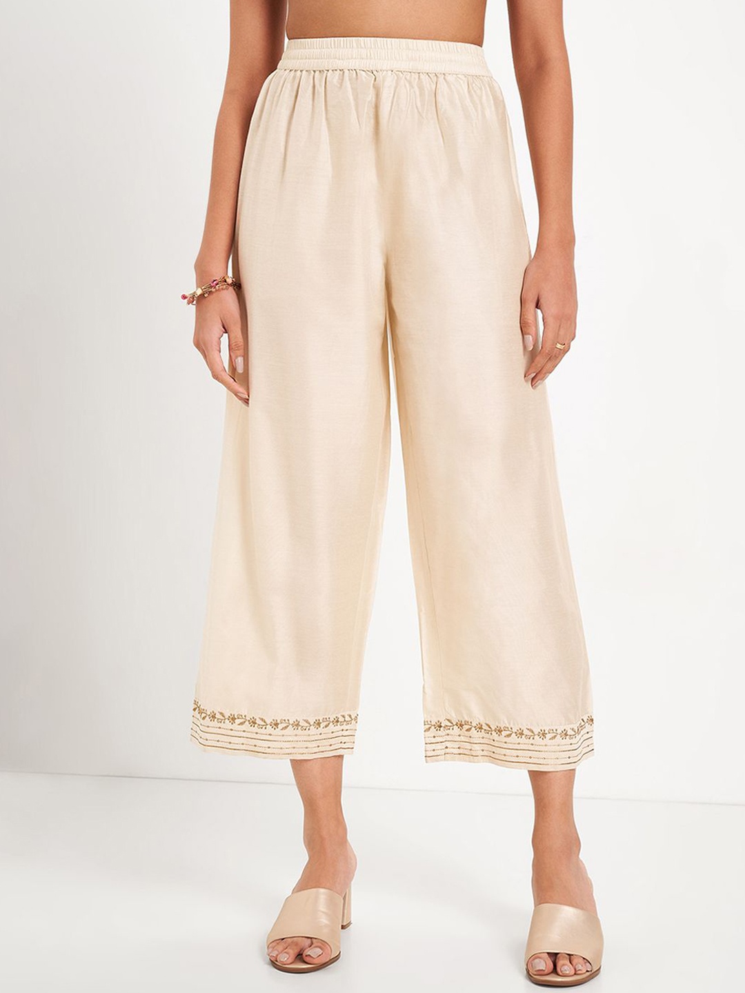 

RANGMANCH BY PANTALOONS Women Mid-Rise Straight Fit Trousers, White